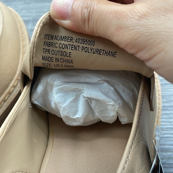 NWT. Torrid 9.5WW Sling Back Lug Loafers. - Picture 13 of 16